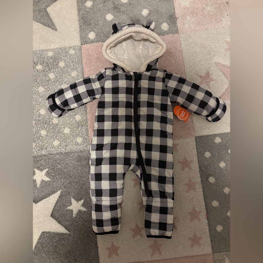 NWT Wonder Nation Black and White Checkered baby snow suit 6-9 mo